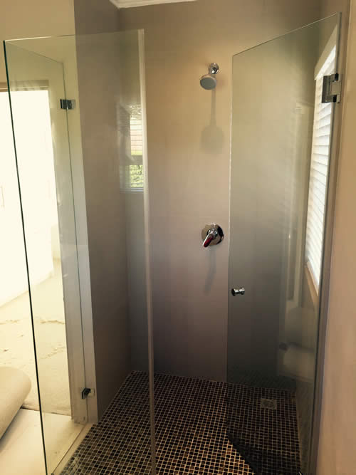 Showerdoors.co.za specialises in installation of frameless glass shower